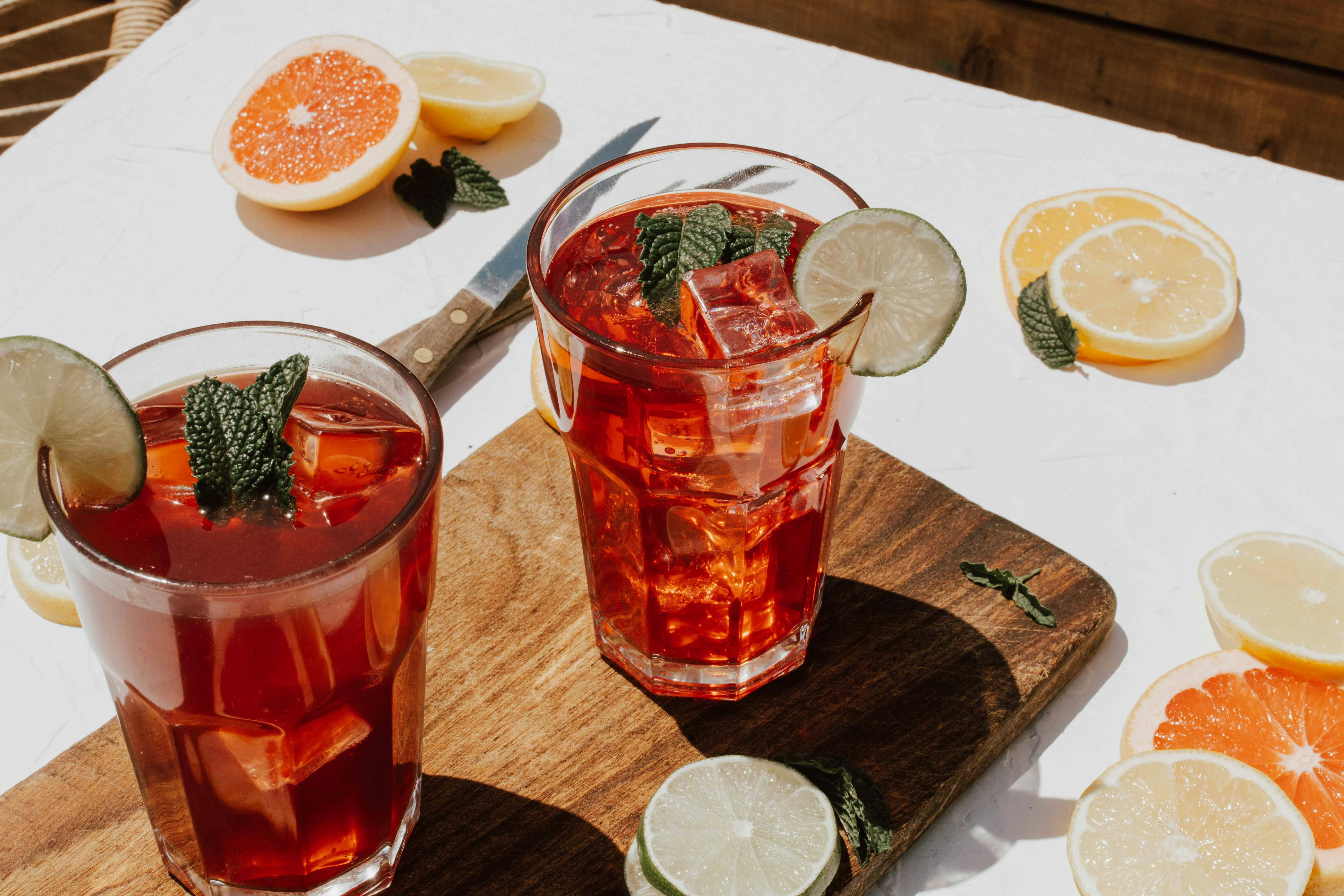 Featured image for “Erfrischende Sommerdrinks – Gesund und lecker durch die heißen Tage”